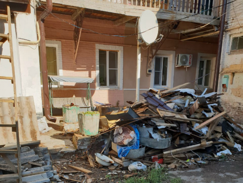 В Новочеркасске, капремонт многоквартирного дома обернулся для жителей катастрофой