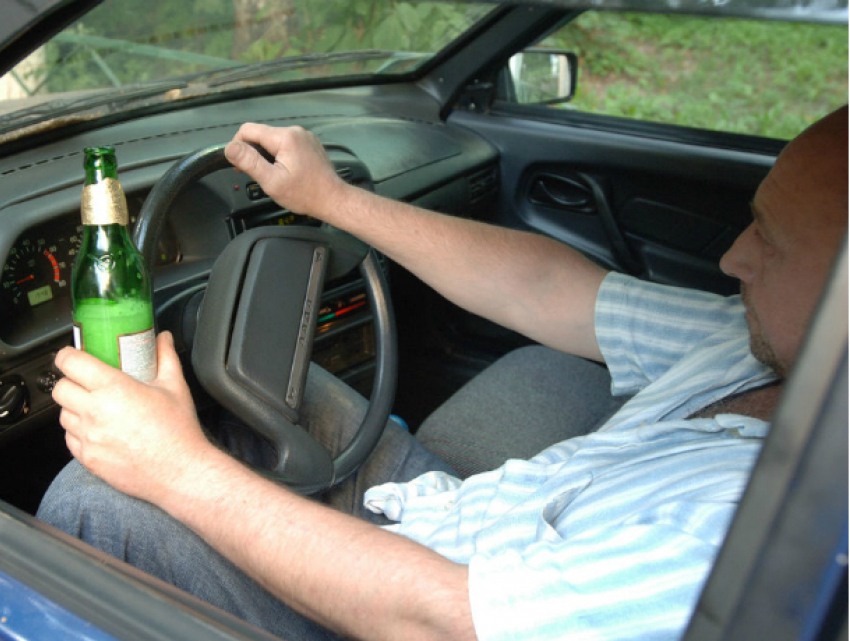 Пьяный мужчина сел за руль без прав под Новочеркасском