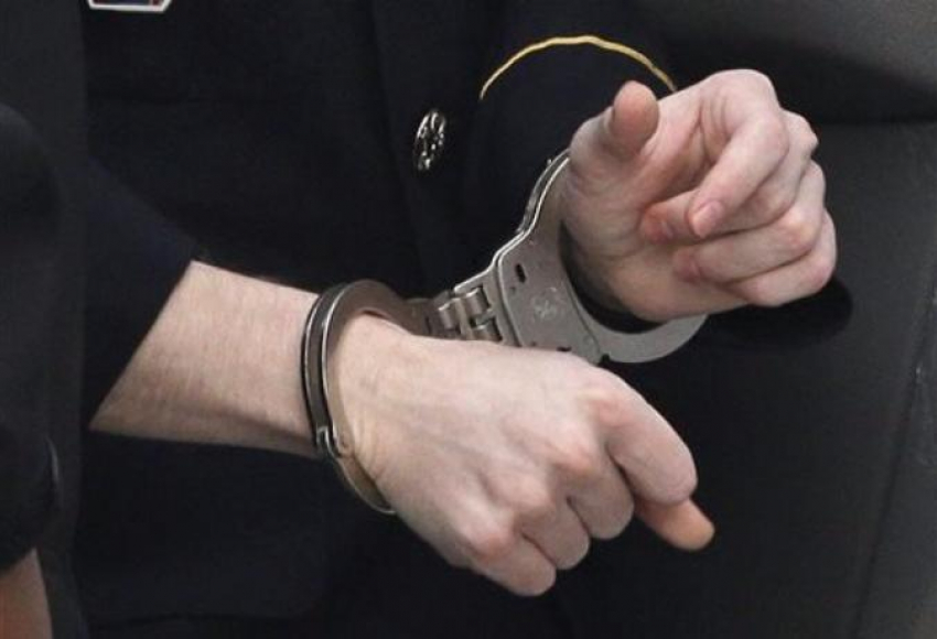 Представившийся газовиком мужчина из Новочеркасска похитил пять тысяч рублей