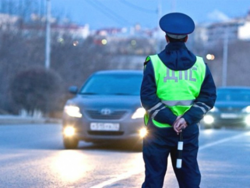 327 нарушителей ПДД выявили полицейские на дорогах Новочеркасска