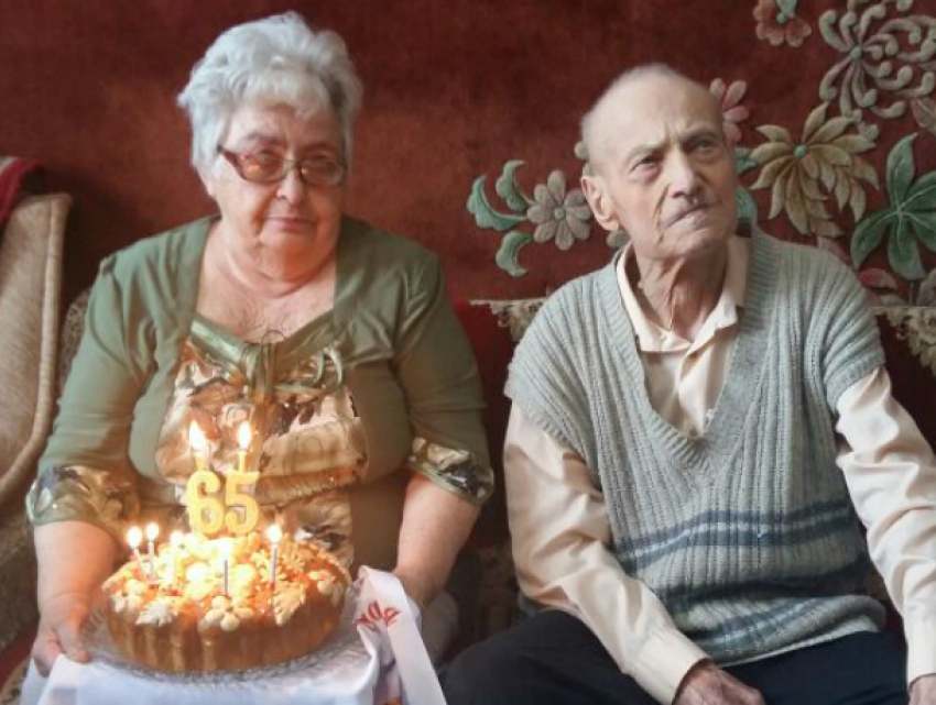 Супруги из Новочеркасска встретили 65-летний юбилей совместной жизни