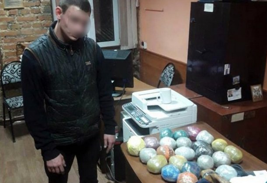 Полтора килограмма наркотиков пытался перебросить ростовчанин в колонию Новочеркасска 