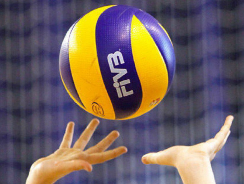 Бронзу на межрегиональном турнире завоевали волейболистки из Новочеркасска