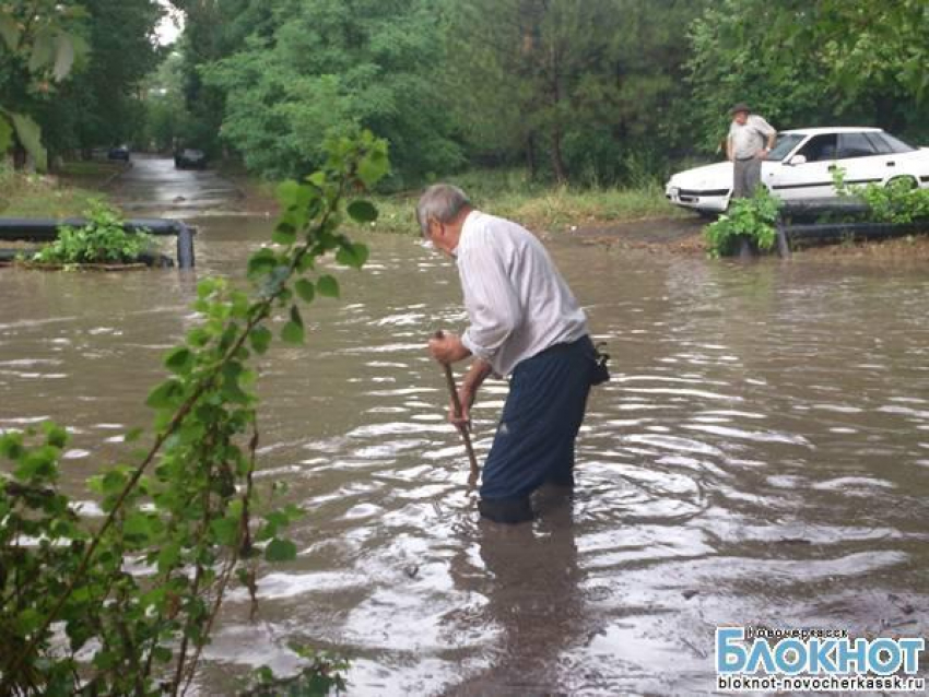 За последние 2 дня в Новочеркасске из-за ливневых дождей случился второй потоп (ВИДЕО)