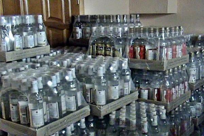 Новочеркасские полицейские изъяли 1852 бутылки суррогатного алкоголя