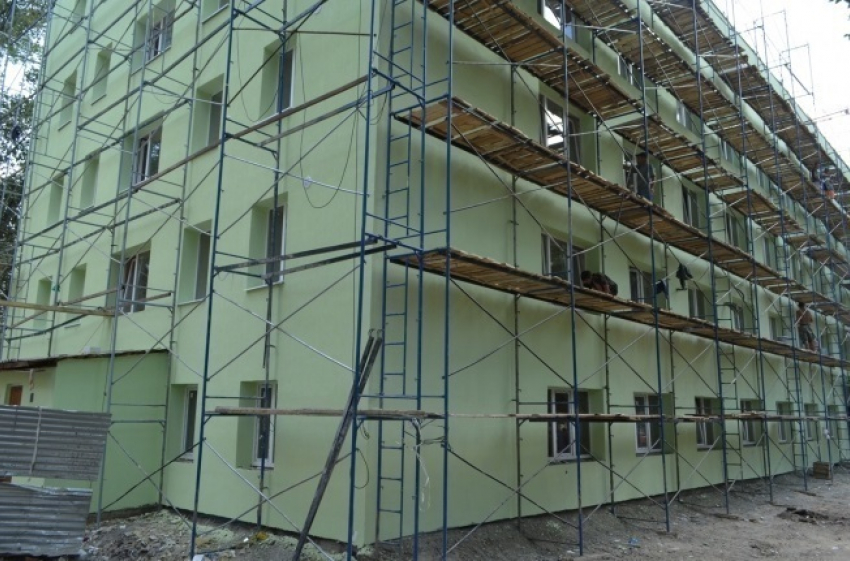 Три дома в Новочеркасске вычеркнули из планов на капитальный ремонт в 2015 году