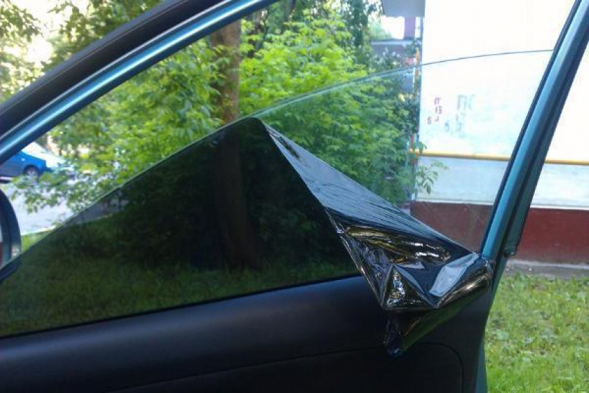 С начала года выявлено 1881 нарушений, связанных с тонировкой автомобилей