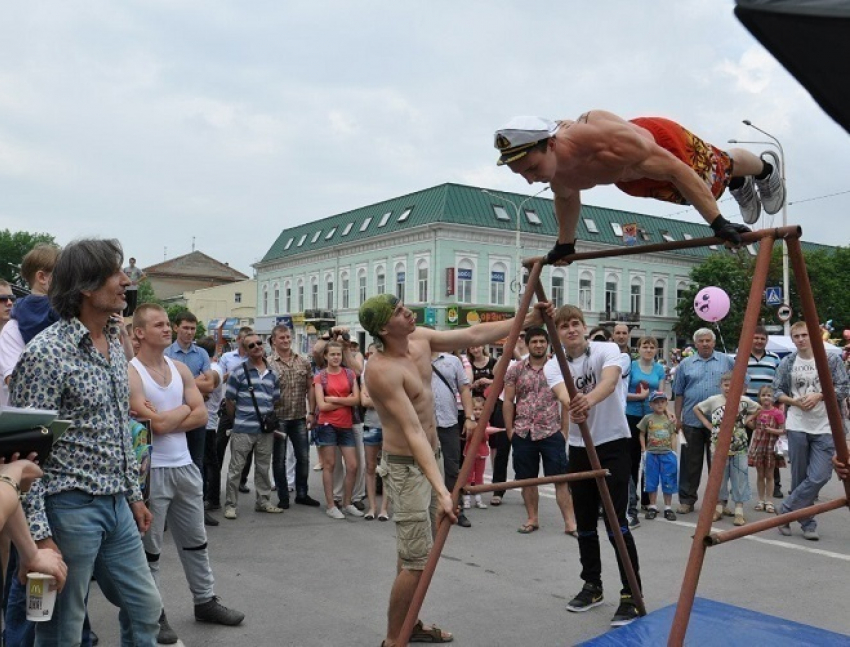 В Новочеркасске в день его 210-летия пройдет грандиозный Фестиваль искусства и спорта