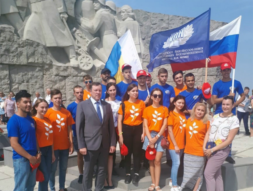 Делегация от Новочеркасска приняла участие в открытии памятника «Самбек – рубеж воинской доблести»