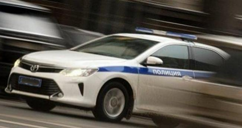 В Новочеркасске подполковник полиции попал в ДТП на служебном авто