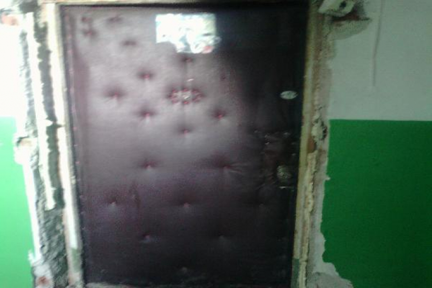 В пожаре в новочеркасской многоэтажке погибла пенсионерка