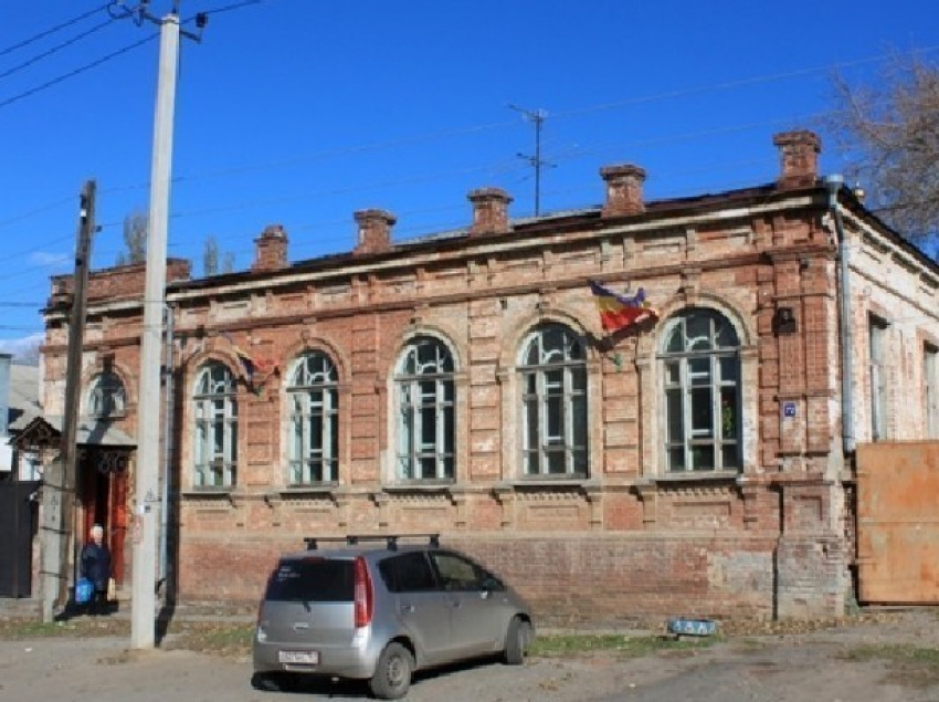 РПЦ предъявила свои права на здание казачьего правления в Новочеркасске