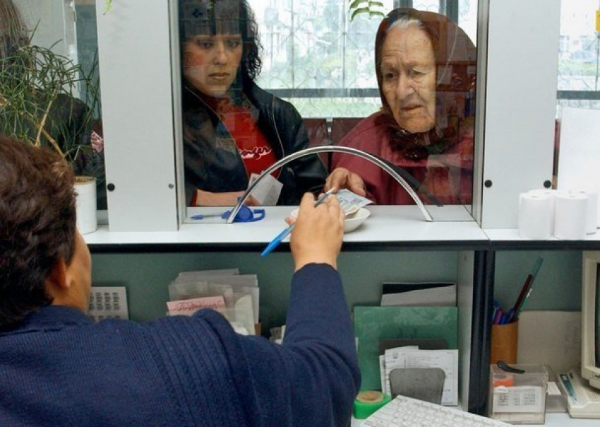 Новочеркасские пенсионеры получат майские пенсии по специальному графику
