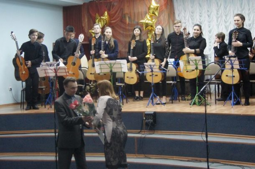 Ростовский оркестр гитарной музыки впервые выступил в Новочеркасске