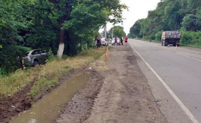 Под Новочеркасском пьяный водитель влетел в самосвал