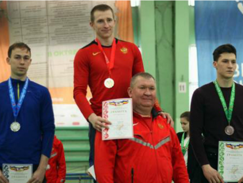 Новочеркасская команда взяла серебро на областном первенстве по легкой атлетике