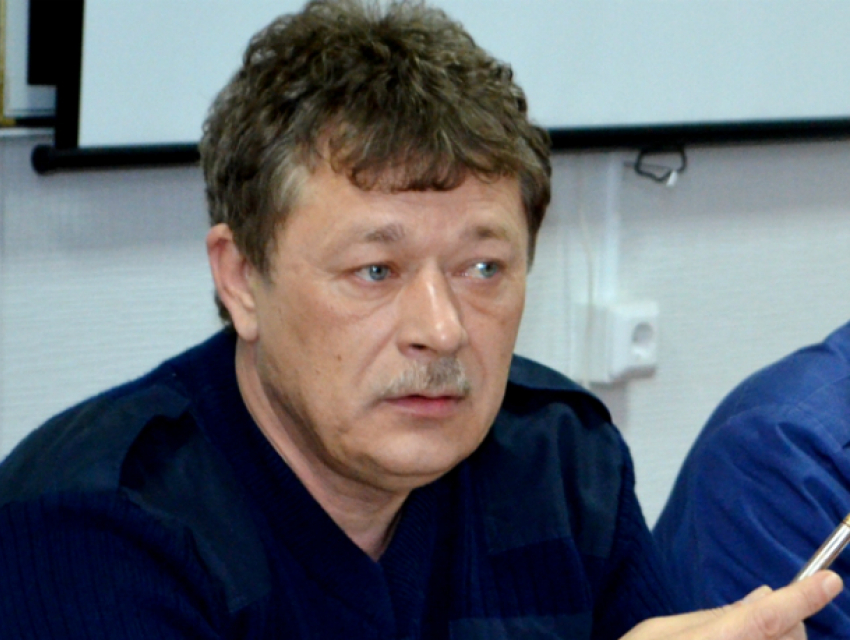 Глава Новочеркасска Владимир Киргинцев обратил внимание на коноплю