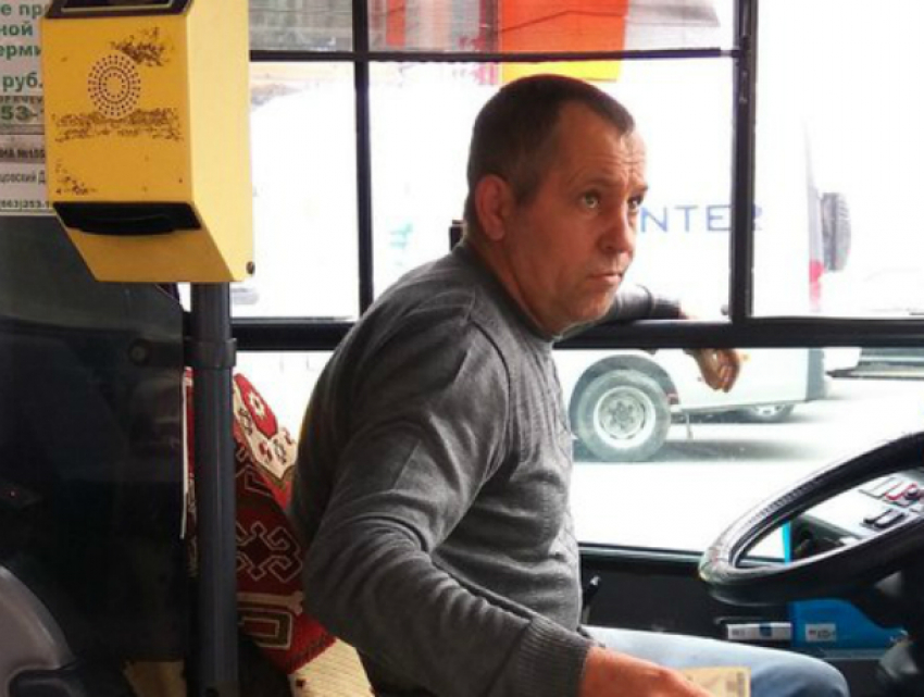 Курить в автобусах разрешил нервный водитель в Ростовской области