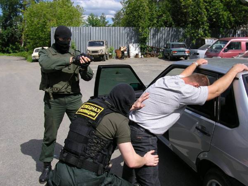 У двух жителей Новочеркасска изъяли крупную партию кокаина