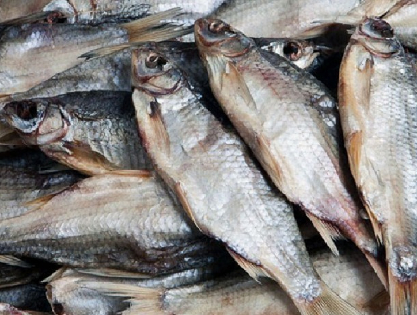 Новочеркасскому предпринимателю выписали штраф за торговлю рыбой без маркировки