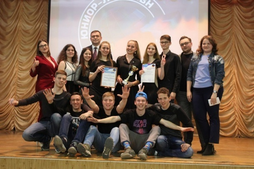 Дошутились: в Новочеркасске определили победителей первой Юниор-Лиги КВН