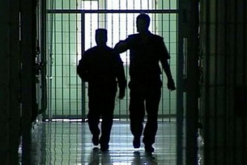 В Новочеркасске заключенный убил сокамерника, желая ему помочь